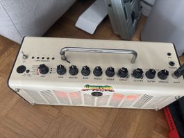 Ampli guitare portable Yamaha THR10 