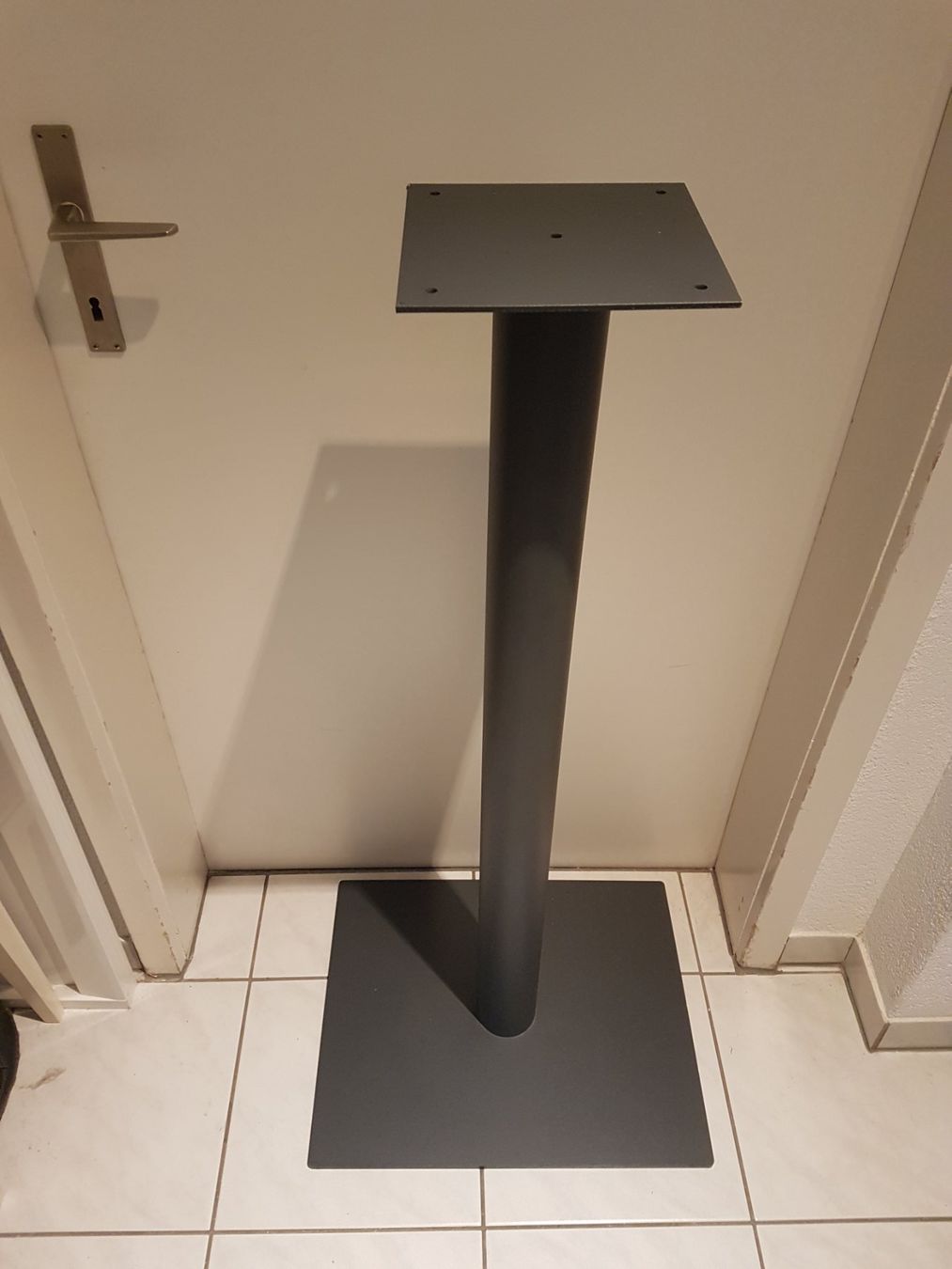 Interio Tavoli: Granittisch Stehtisch Bartisch 108cmH – Usato da Wallisellen venduto da Swissline11 2