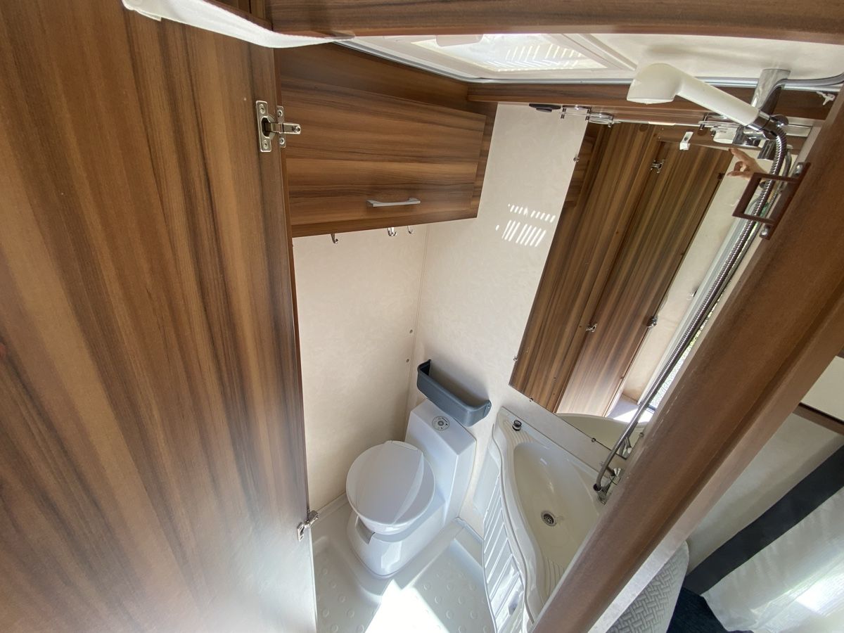 Weinsberg Véhicules de camping: Wohnwagen Weinsberg W51 Caravan – D'occasion à Birrwil par Bendegriz 8
