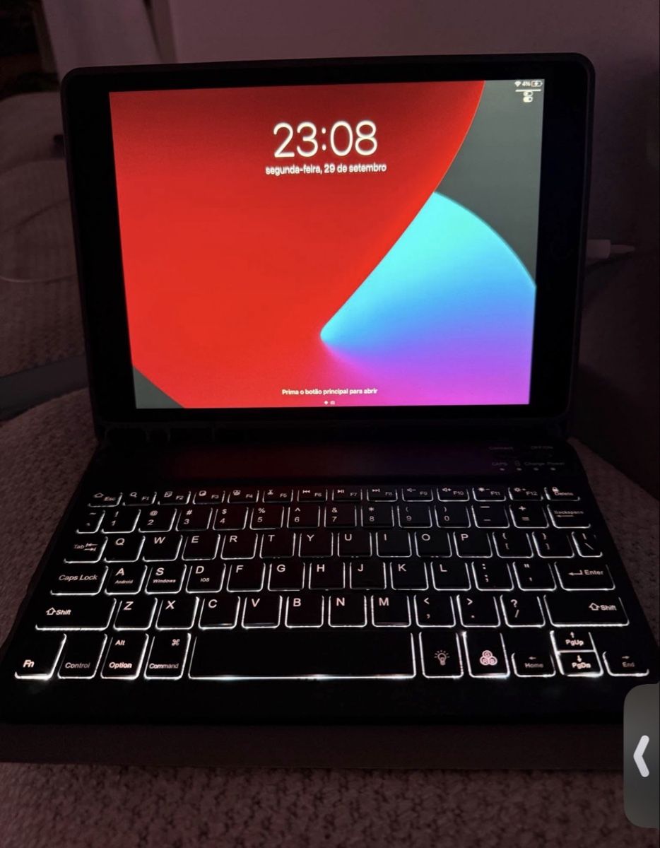 Apple Tablet PC: iPad 8th 32GB – Gebraucht aus Steinmaur von AR_x25