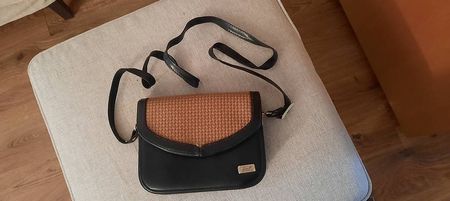 Kleine Leder Tasche in Schwarz