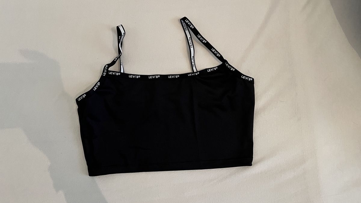 Levi's Top: Levi's Top, Schwarz – Usato da Davos Platz venduto da ang_m2dp