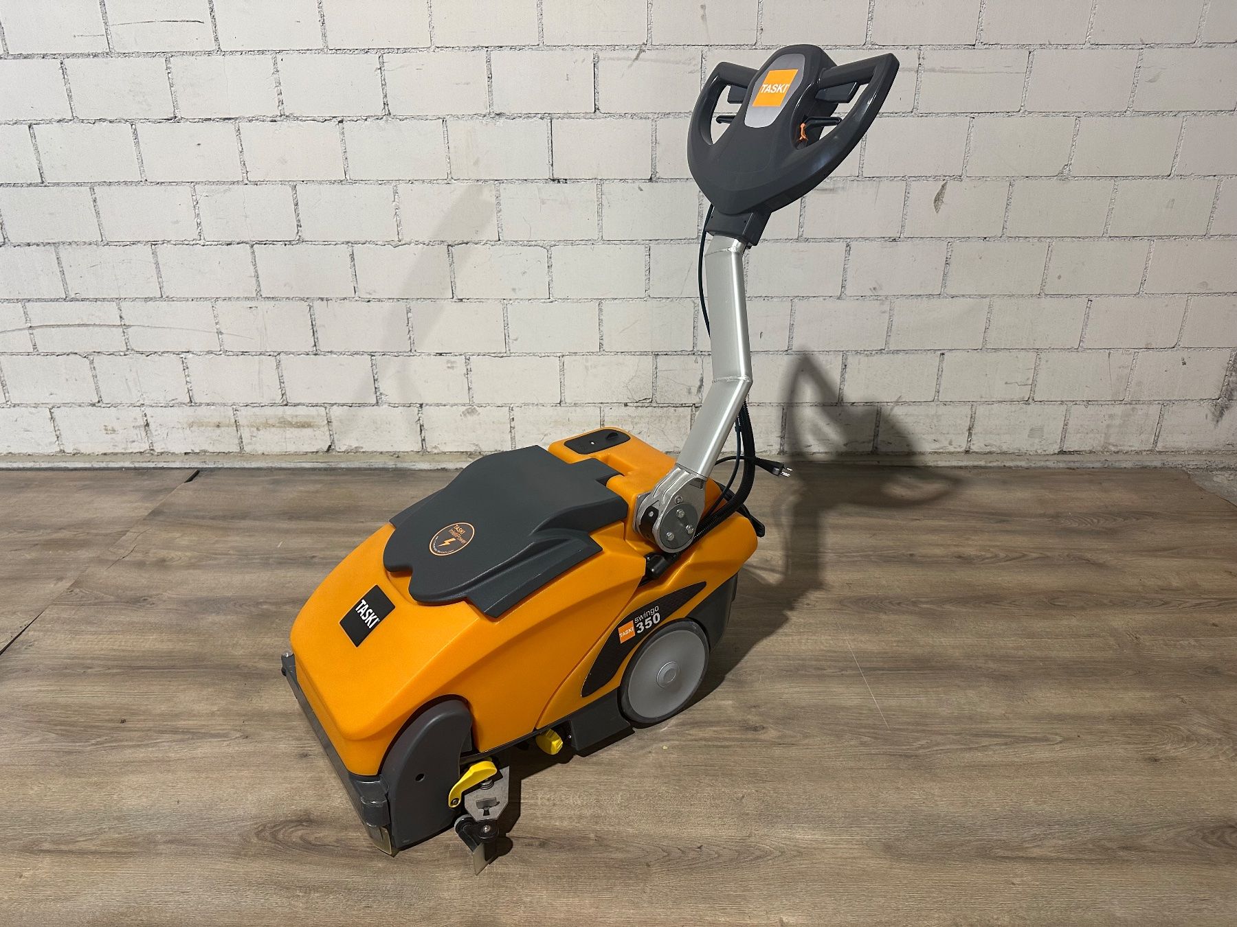 Tutte le macchine: Taski Swingo 350 B – Usato da Bettwiesen venduto da chili1 1