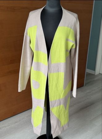 Neuer, modischer  Strickmantel in tollen Farben Gr. M