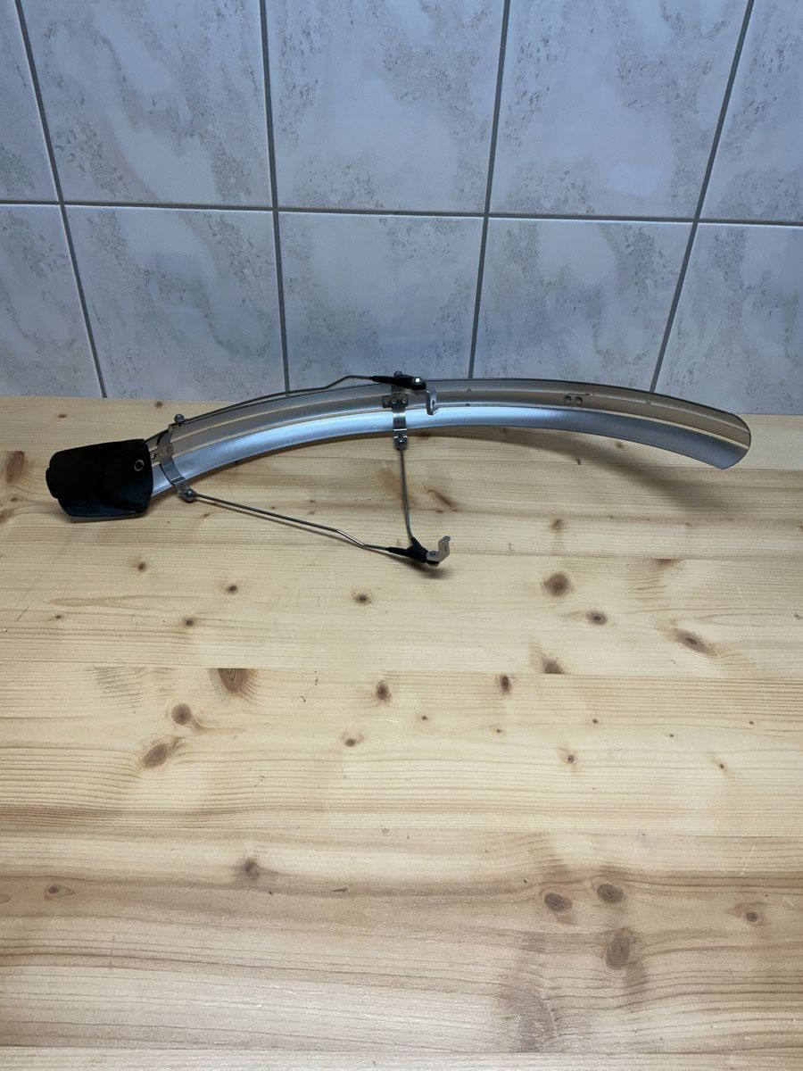 Flyer Ersatzteile: Fleyer e-bike Vorderrad Schutzblech  – Gebraucht aus Oberbuchsiten von Tesin3 3