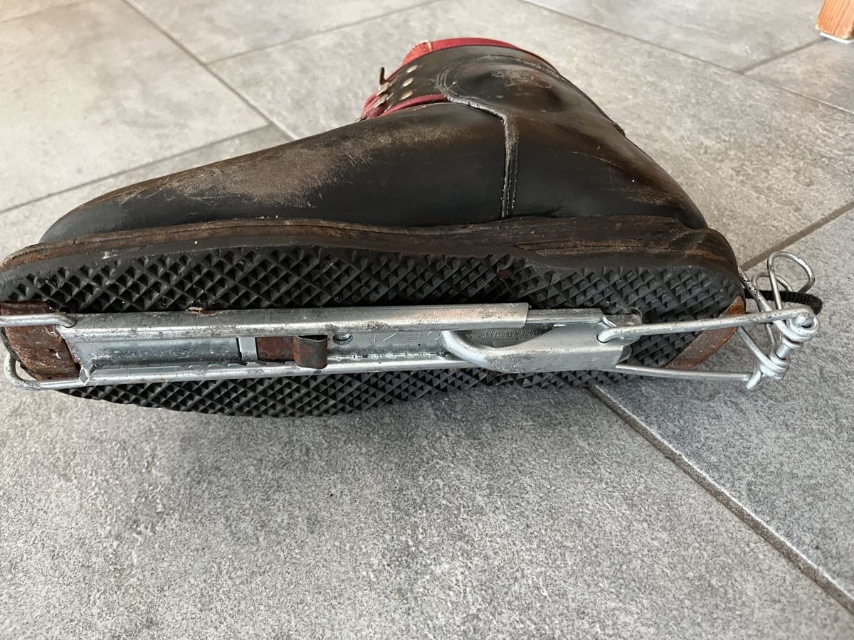 Damenschuhe: Antike Skischuhe – Gebraucht aus Burgdorf von gab_bf55 3