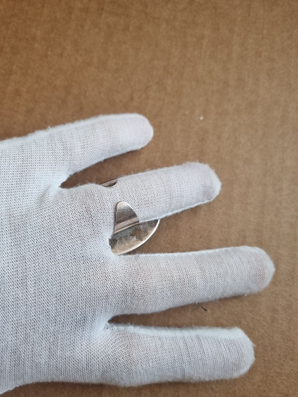 Ringe: Damen Ringe De Luxe NYC/A'DAM – Gebraucht aus Schaffhausen von Leveron13 2