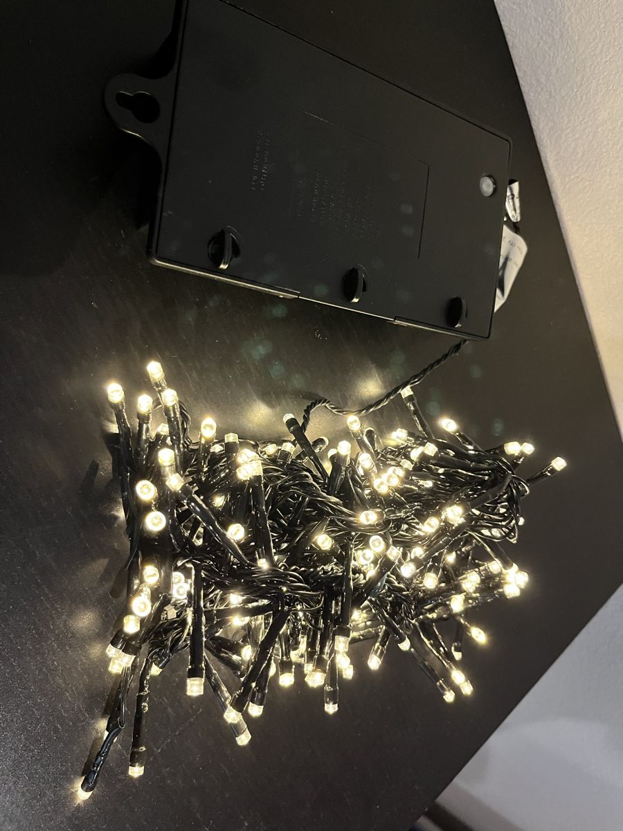 Ghirlande e barre luminose: LED Lichterkette outdoor – Usato da Rottenschwil venduto da gle81