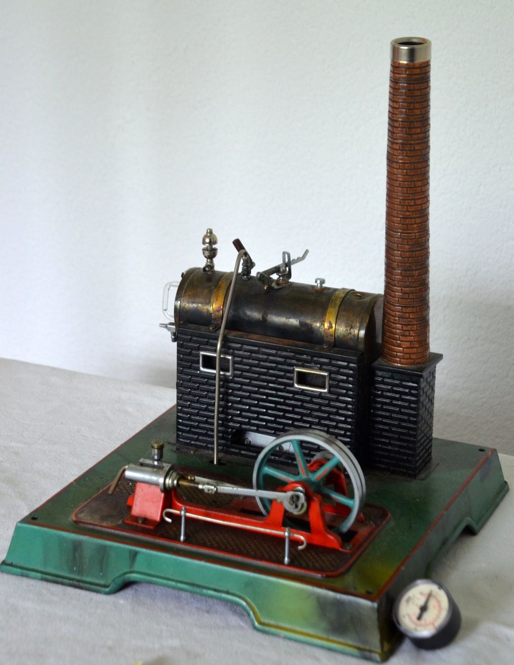 Kit di modellismo & Modellini statici: Dampfmaschine / machine à vapeur – Difettoso da Collonges venduto da arashee 1
