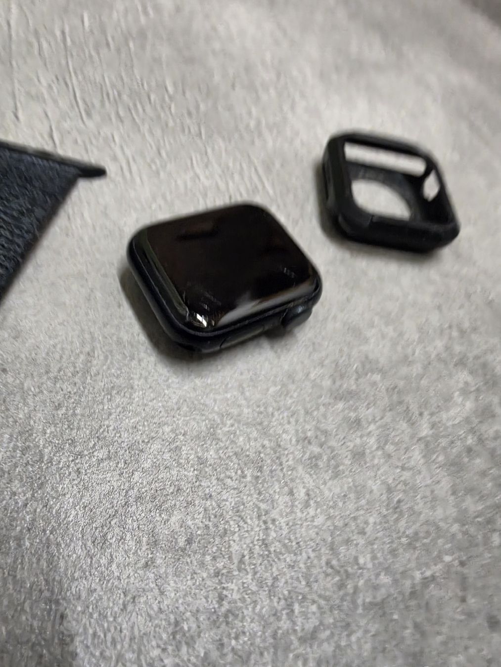Apple Smartwatch: Apple Watch SE 3 2025 LTE – D'occasion à Kleinandelfingen par Dani881 1