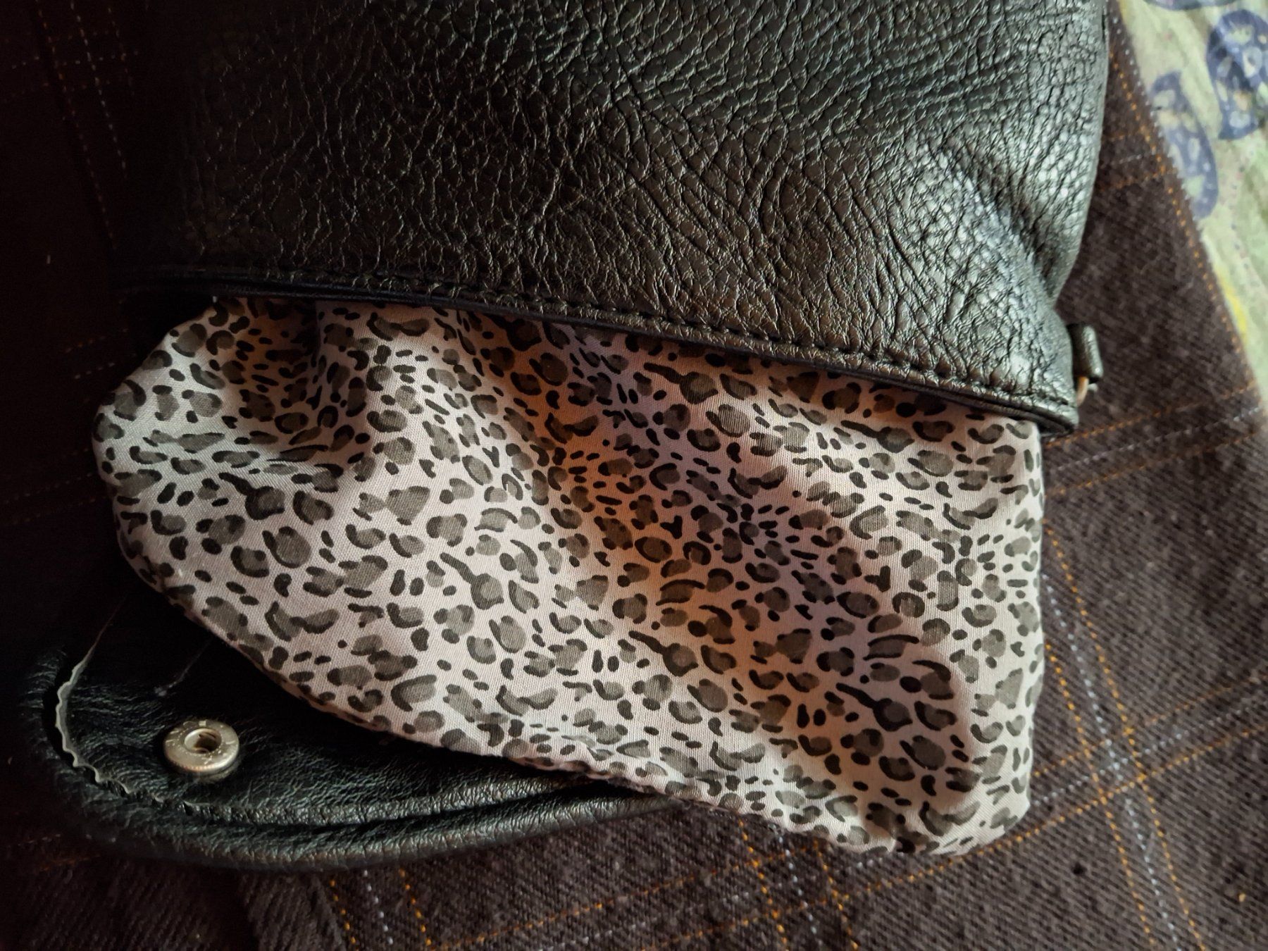 Taschen für Damen: Pochette noire – Gebraucht aus Villiers von san_jn5w 5