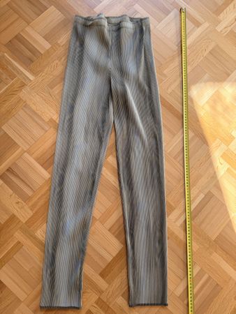 Issey Miyake Plissee Hose grau gelb gestreift guter Zustand
