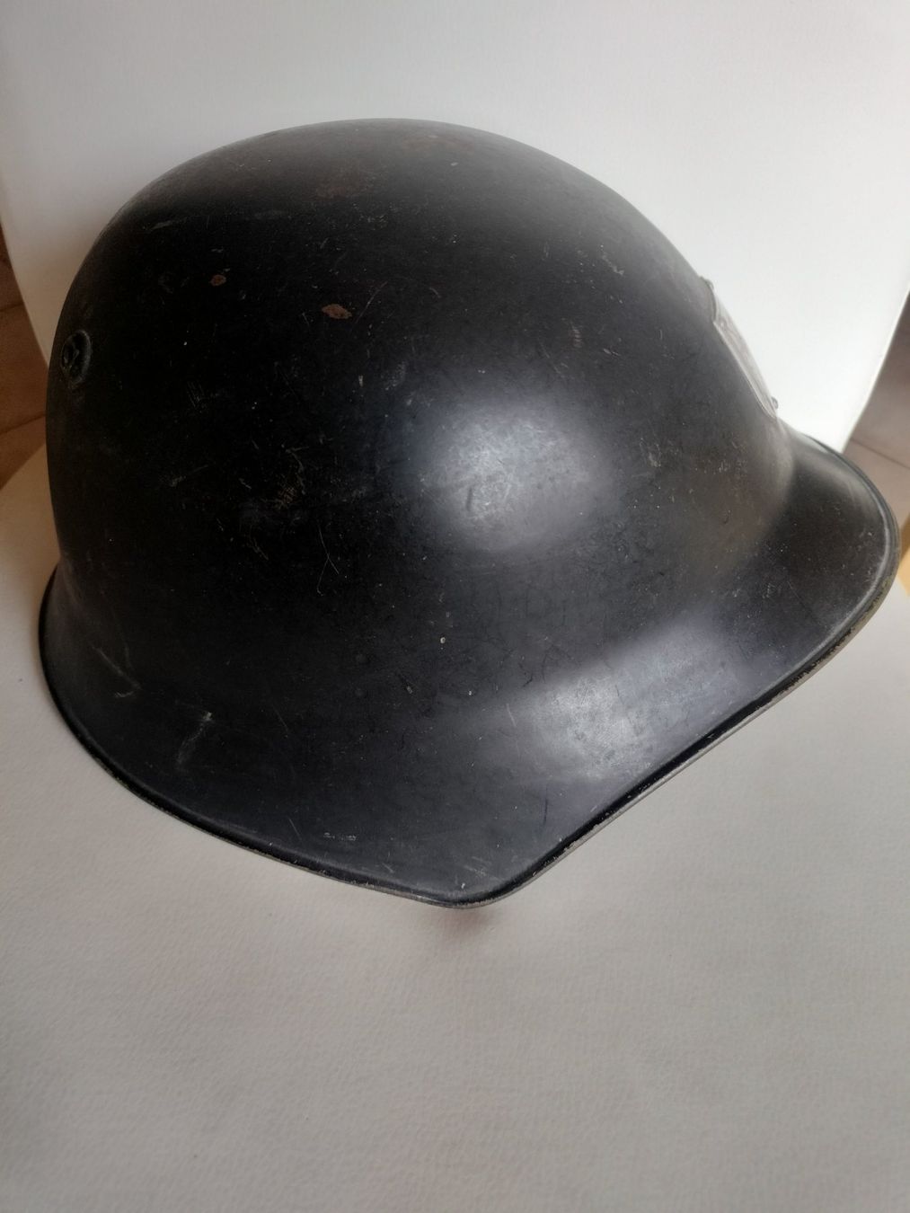 Schweizer Armee Pompieri: Antiker Schweizer Feuerwehr Stahlhelm – Usato da Schwanden Sigrisw venduto da len_9yqg 1