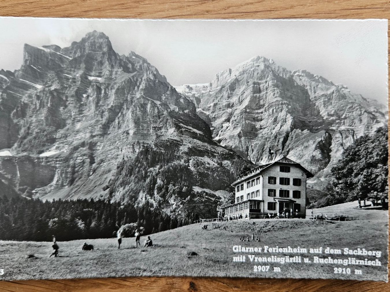 Cartoline postali: Postkarte Ferienheim Sackberg Glarus ab 2.-- – Usato da Buttikon SZ venduto da Marcelr