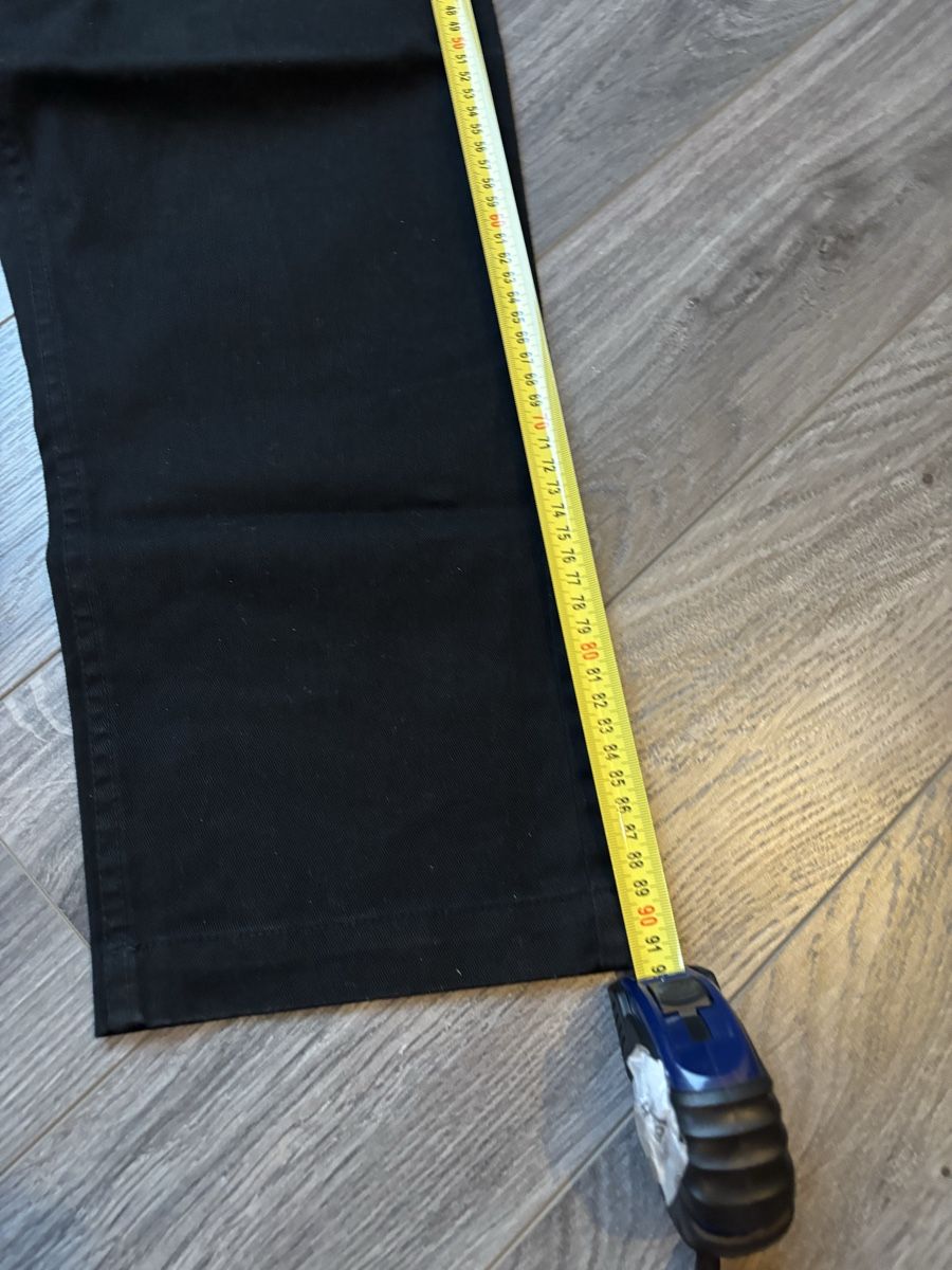 Obey Pantaloni: Pantalon Obey – Usato da Bulle venduto da ssaabva 1