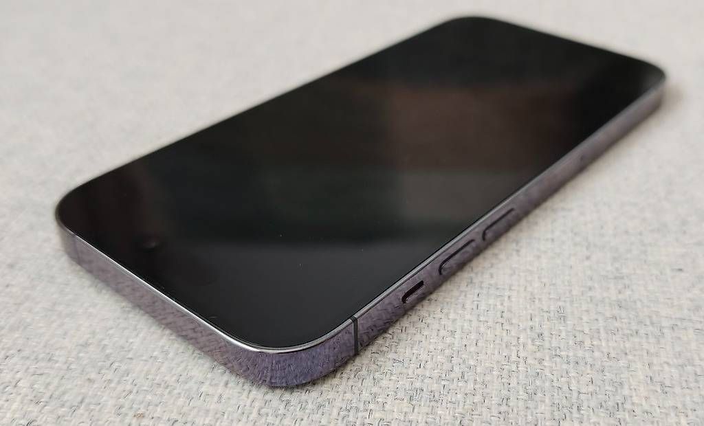 Apple Telefoni cellulari / Smartphones: Iphone 14 Pro - 256GB - Deep Purple - Preis VB – Usato da Horw venduto da kingstar34 1