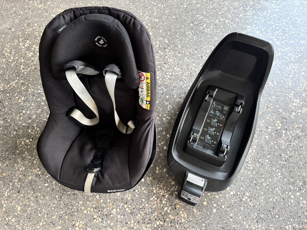 Maxi-Cosi Seggiolini per auto: Maxi Cosi Pearl Pro und 2 Way Fix – Usato da Zürich venduto da steezo78