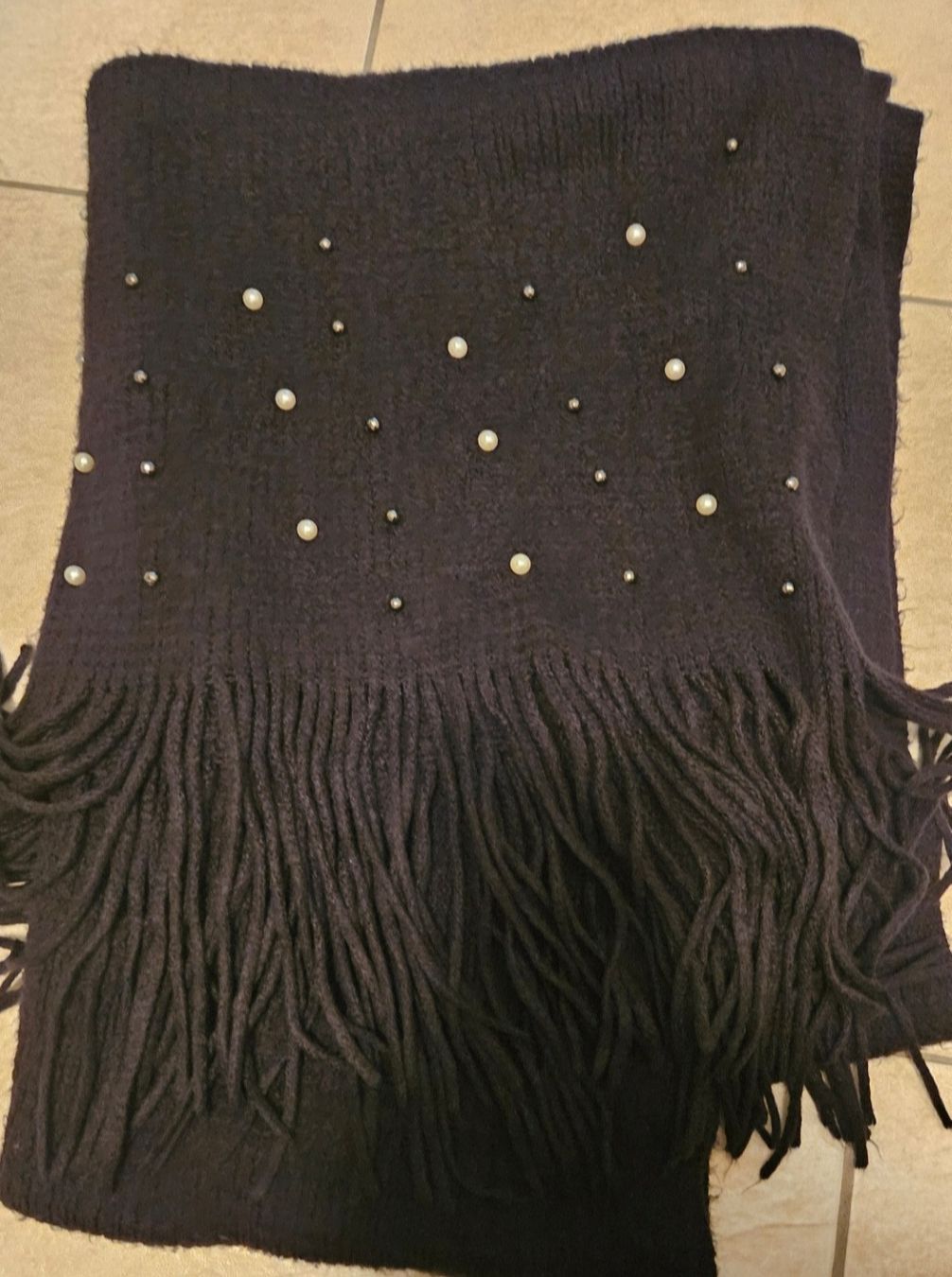 Lotti di vestiti: Wärmender Schal mit Perlenapplikation - Winter Accessoire! – Nuovo (secondo la descrizione) da Jona venduto da san_f7pf 4