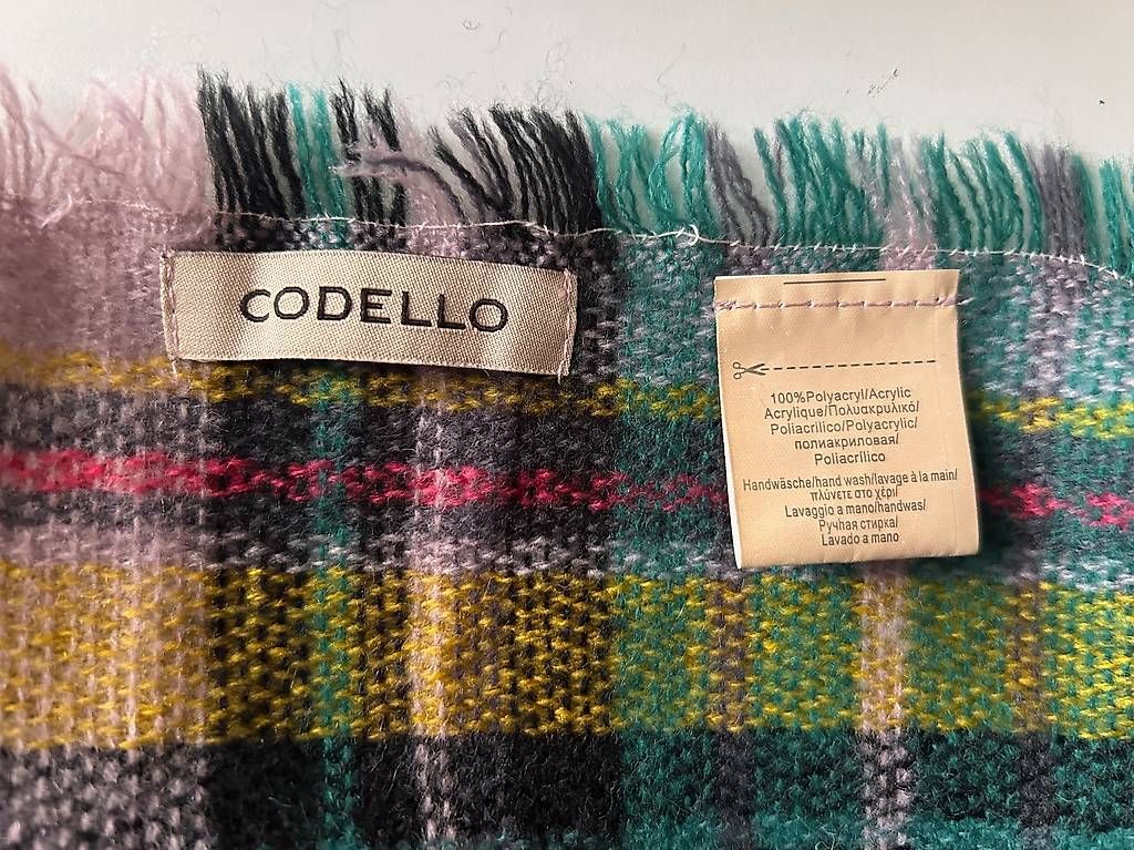 Codello Foulard & Sciarpe: Schal von Codello, 100% Polyacryl, 190 cm x 92 cm – Usato da St.Gallen venduto da cbr_5mvv 2