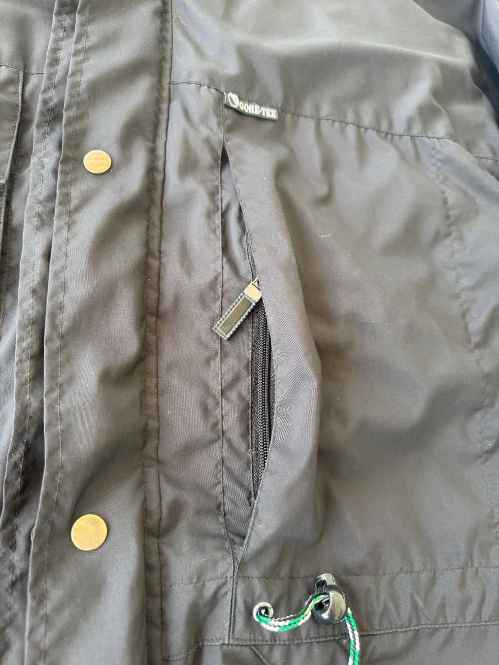 Giacche: Herren Sommer GoreTex Jacke Grösse 52/54 – Usato da Geroldswil venduto da Jeremy11 1