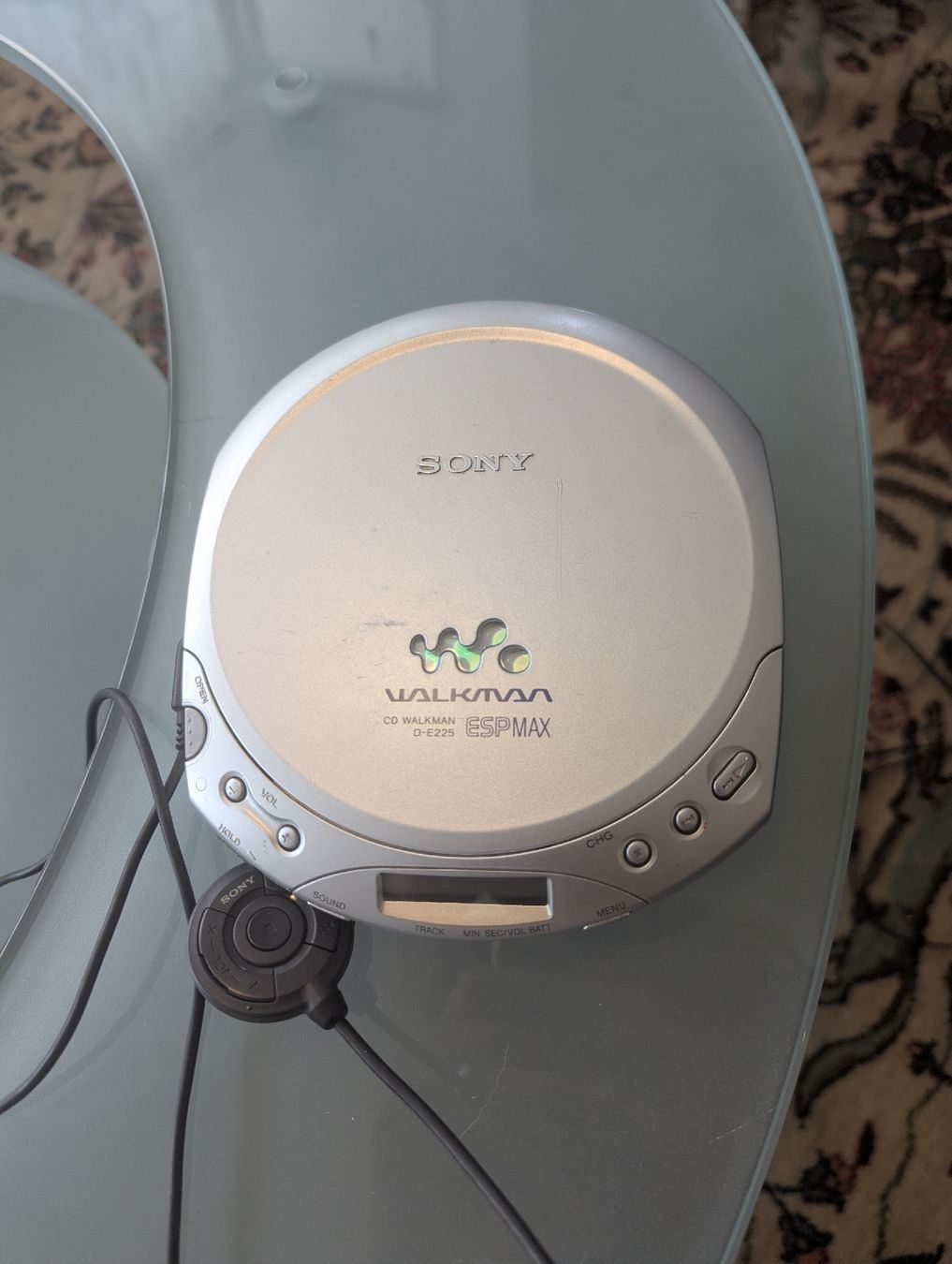 Sony Tragbarer Mediaplayer: Sony Walkman D-E225 Portable CD Player Silver ESPMAX Tested  – Gebraucht aus Erlinsbach SO von Meytalien