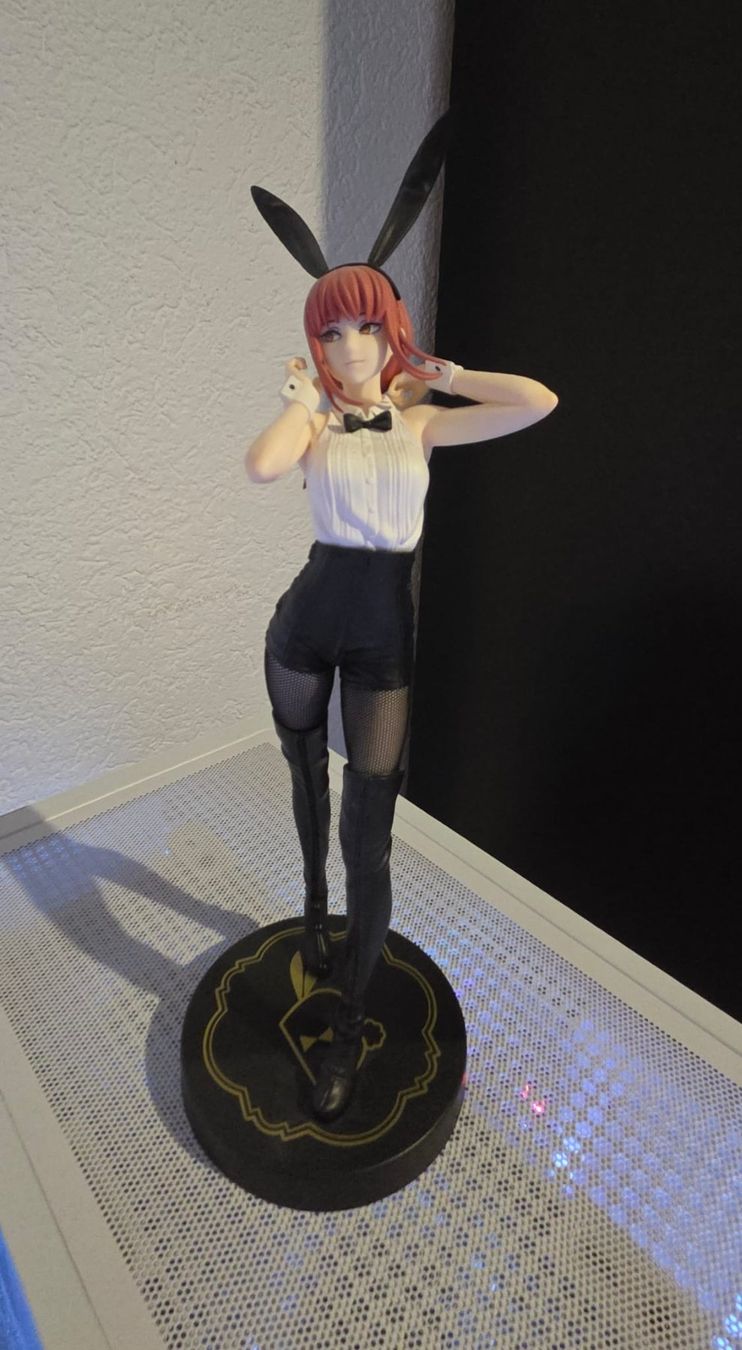 Figuren: Makima Bunny Version - Chainsaw Man Figur. – Gebraucht aus Thun von hei_5zjr