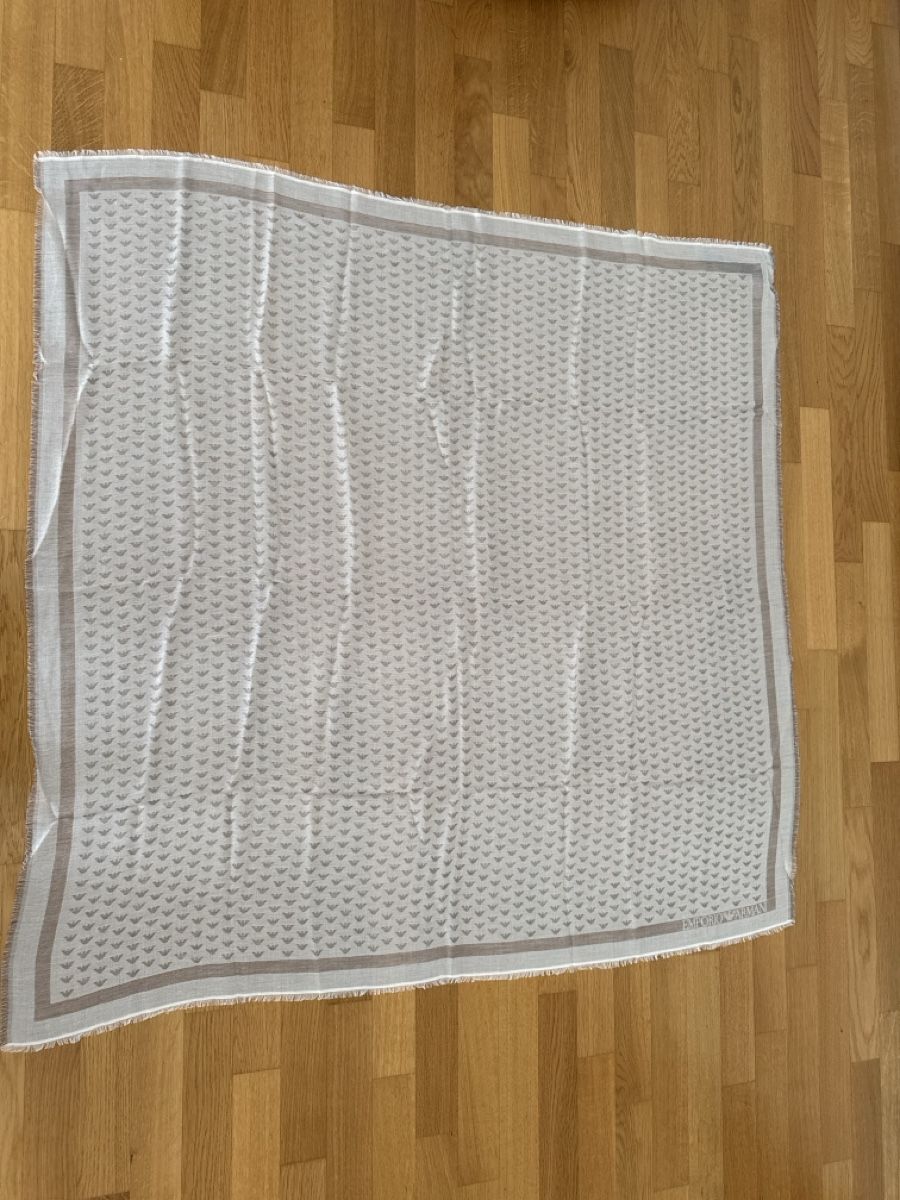 Armani Foulard & Sciarpe: Emporio Armani Tuch, neuwertig – Nuovo (secondo la descrizione) da Zürich venduto da Snowball99 2
