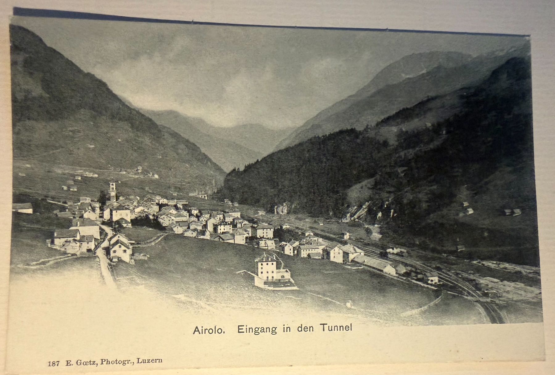 Ansichtskarten: AIROLO - Eingang in den Tunnel - Ansichtskarte – Gebraucht aus Tegerfelden von siebenmacky