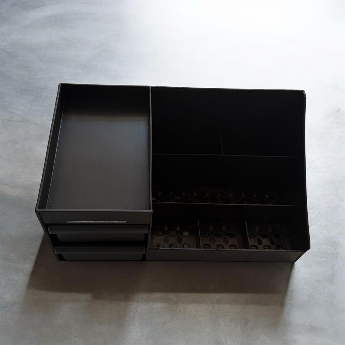 Contenitori & Simili:  Schreibtisch Organizer  schwarz neu – Nuovo (secondo la descrizione) da Hinwil venduto da Veluxe93