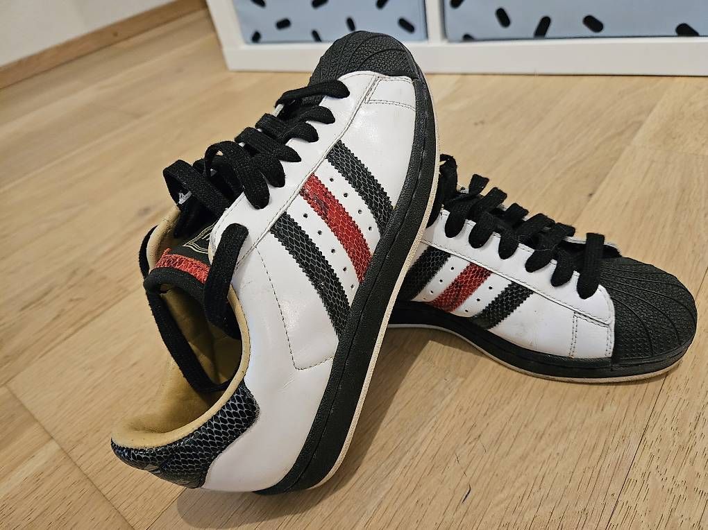 Adidas Herrenschuhe: Basket – Gebraucht aus Founex von Ana_2412