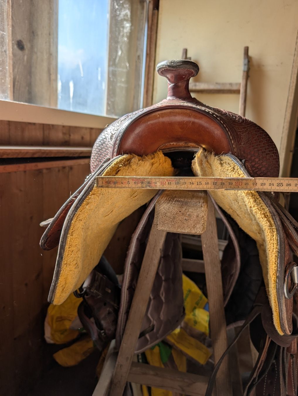 Sattel & Sattelzubehör: selle western/westernsattle crates 16" – Gebraucht aus Valangin von emi_ct9v 3