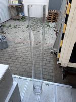 2 grands tubes en verre de plus d1 mètre