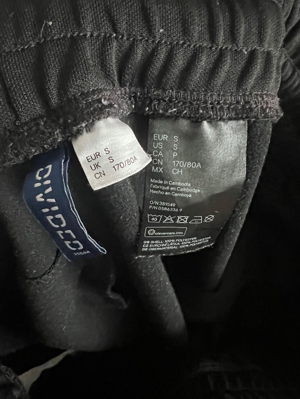 H&M Pantaloni: Jogginghose Gr.S mit weissem Streifen – Usato da Pfäffikon SZ venduto da pdroth 1