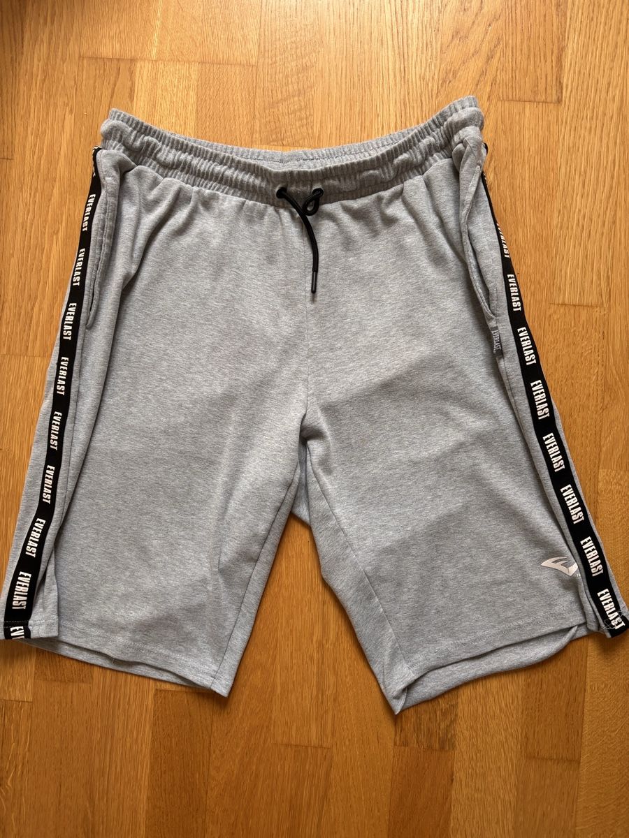Everlast Pantaloni: Shorts Everlast  L – Usato da Schmitten FR venduto da Hubalo