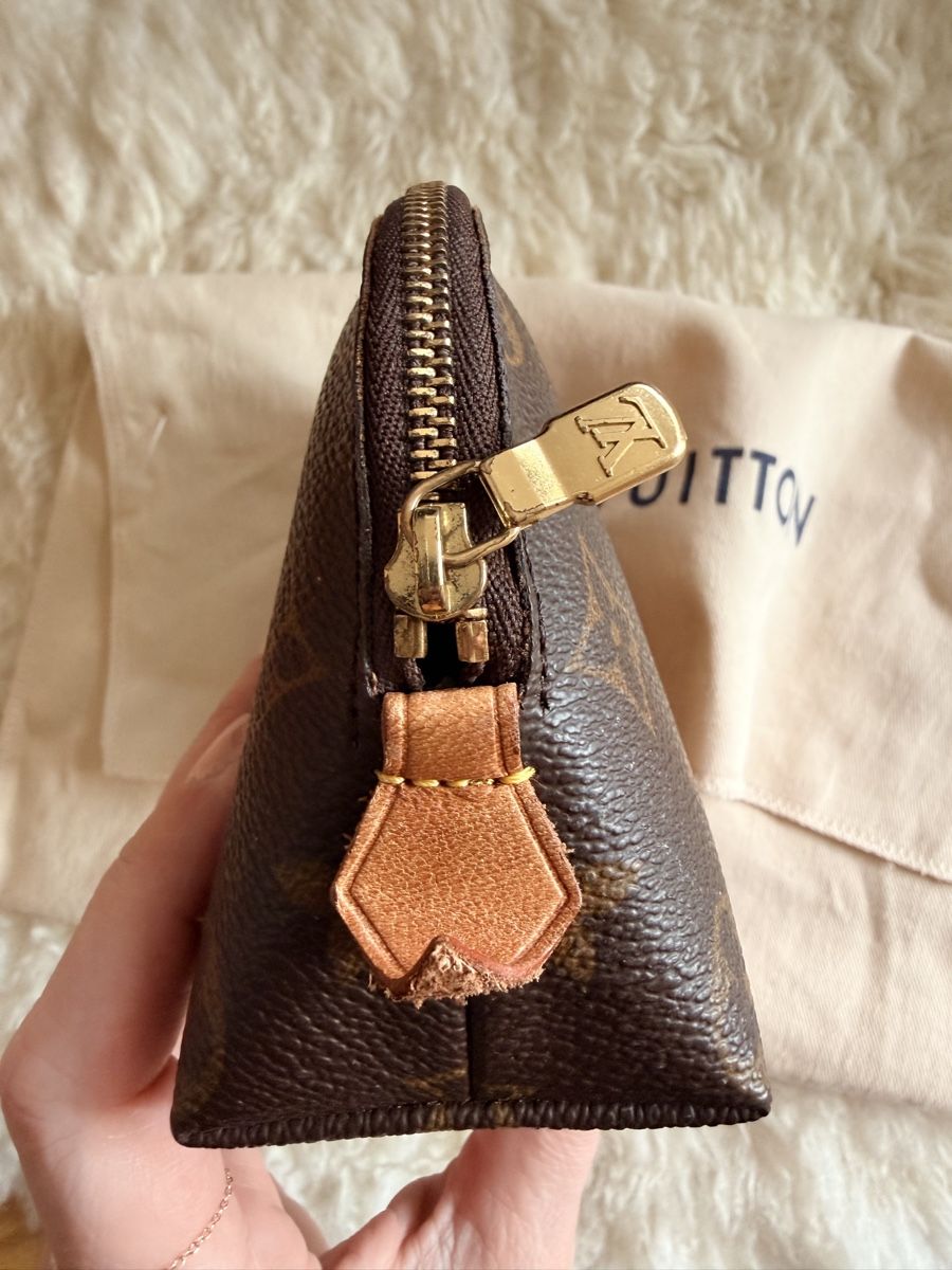 Louis Vuitton Taschen für Damen: Trousse Vuitton – Gebraucht aus Lausanne von Meganelausanne 3