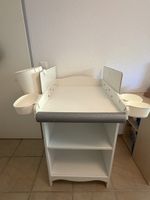 Wickelkommode mit Seitenschutz