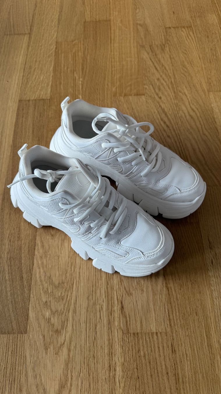 Bershka Damenschuhe: Damenschuhe Gr 38 Bershka – Gebraucht aus Jonen von BMWE369 5