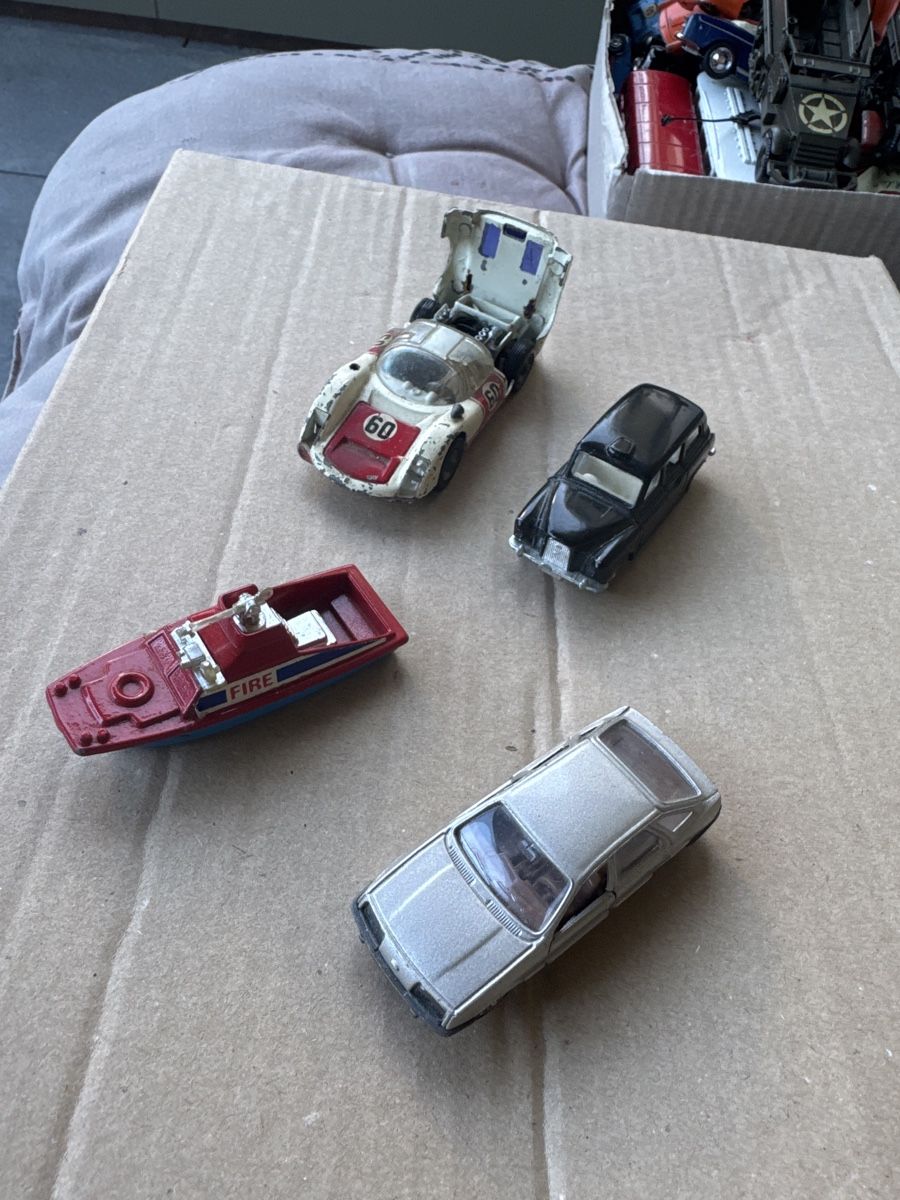Corgi Toys Modellini d'auto: Corgi und corgi Juniors div Modelle – Usato da Siebnen venduto da Micha1307 1
