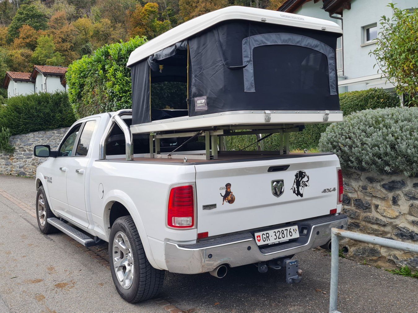 Dodge Autos: Dodge RAM Quad Cab 5.7 V8 HEMI – Gebraucht aus Chur von khu_cz29 9