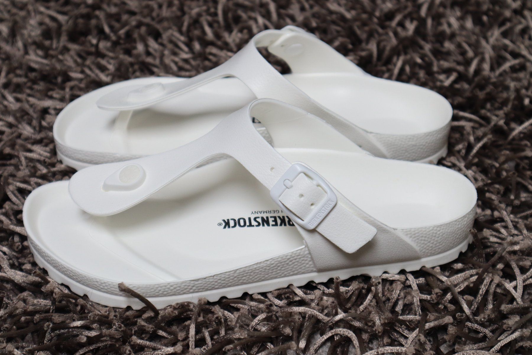 Birkenstock Scarpe da uomo: Birkenstock, Gizeh EVA, Gr. 39, NEU – Nuovo e nell'imballaggio originale da Wattwil venduto da glueck