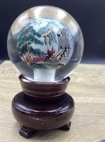 Globe de verre peint à la main, Chine.
