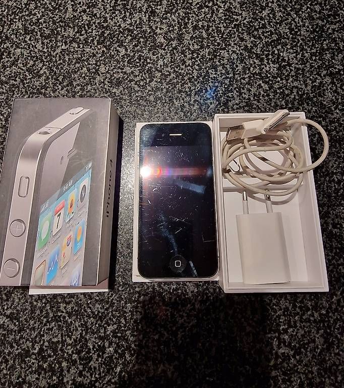 Telefoni cellulari / Smartphones: Iphone 4 – Usato da Rothrist venduto da Je.Ba 3