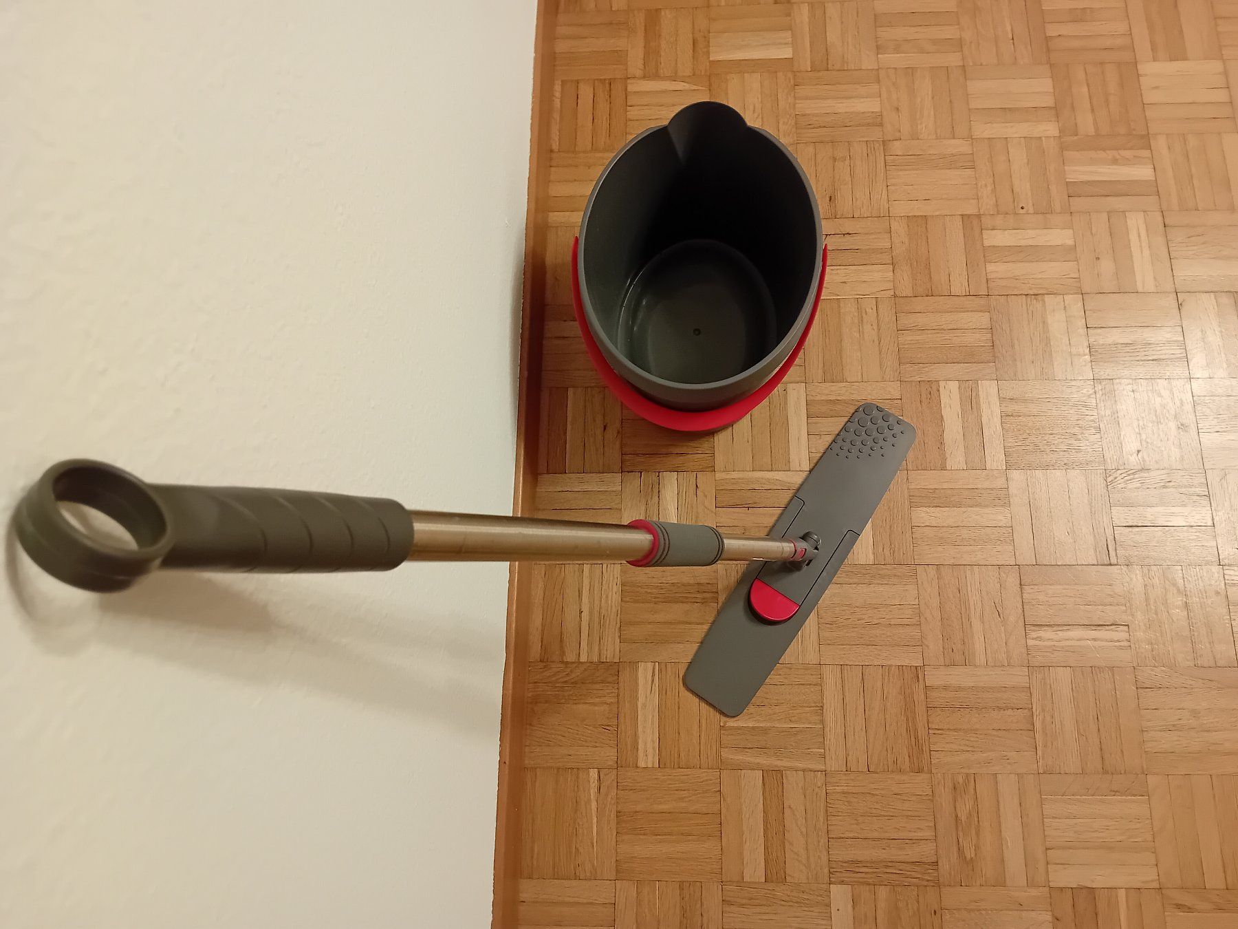 Altro per la casa: Miobrill Combi-system: bucket + stick + mop – Usato da Adliswil venduto da sum_s9b 2