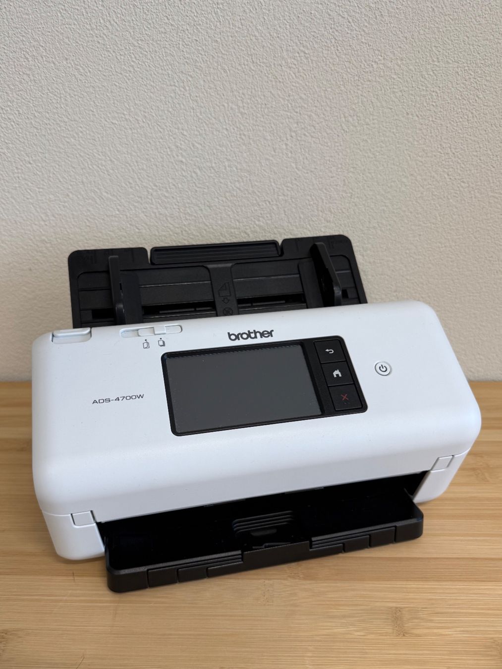Brother Scanner: Brother Dokumentenscanner ADS-4700W – Usato da Teufen AR venduto da McNis