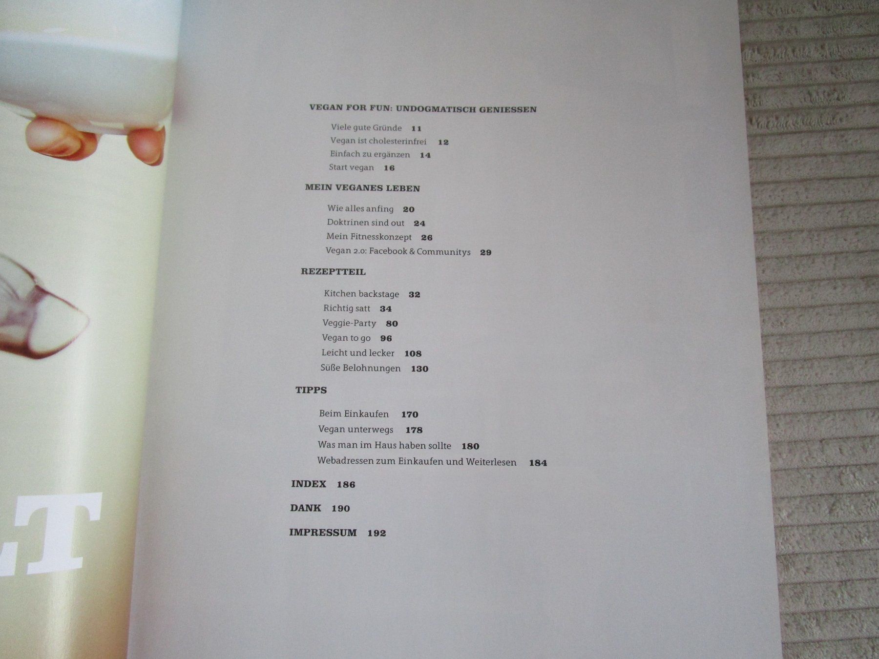 Libri: AB 1.-Kochbuch Sammlung Vegan +1 vegetarisch – Usato da Scuol venduto da Luana.. 8
