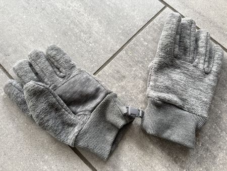 Graue, warme Winterhandschuhe, neuwertig, Gr. 146–164 XS