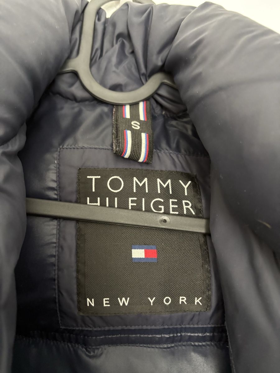 Tommy Hilfiger Giacche: Tommy Hilfiger Winterjacke Grösse S – Usato da Bad Ragaz venduto da La02B 1