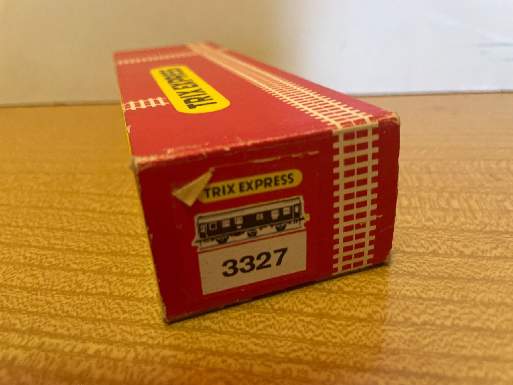 Trix Trains électriques: Trix Express H0 3327 DB grün – D'occasion à Suhr par Daneli7 5