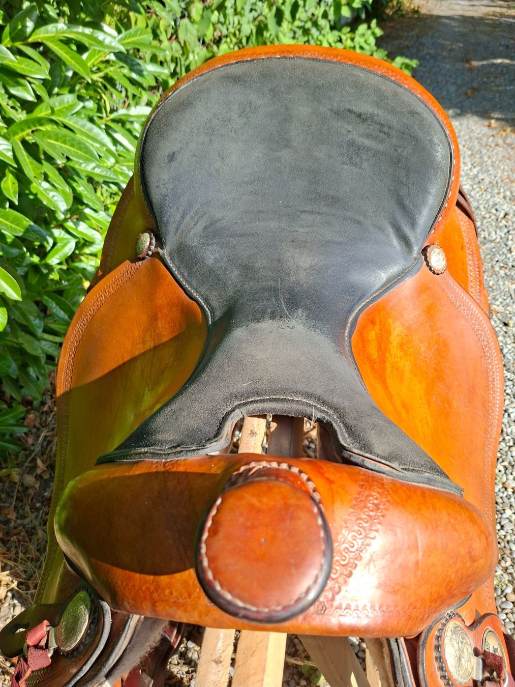 Selle & Accessori: Westernsattel mit schwarzer Wildleder - Sitzfläche – Usato da Boniswil venduto da Totomat-Lady2 3