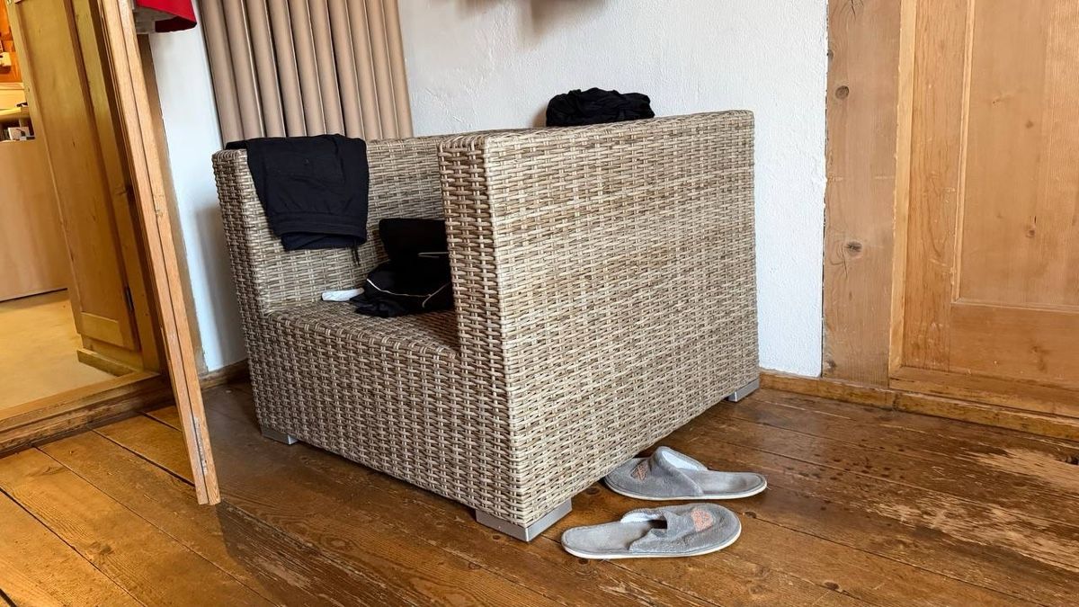 Stühle: Möbel, Gstaad  – Gebraucht aus Gstaad von pla_6fhz 4